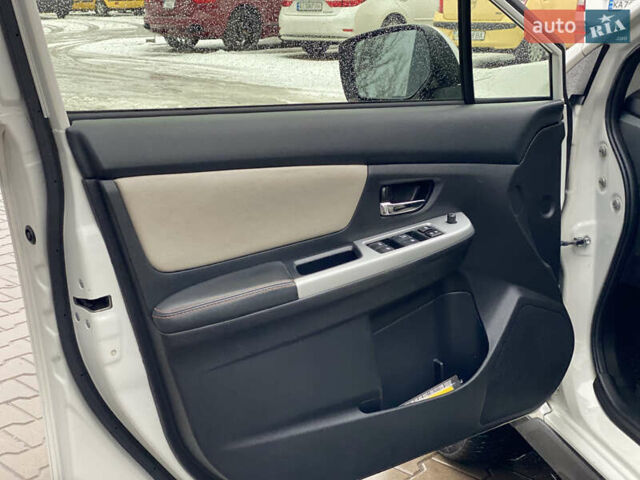 Белый Субару Crosstrek, объемом двигателя 2 л и пробегом 191 тыс. км за 11800 $, фото 14 на Automoto.ua