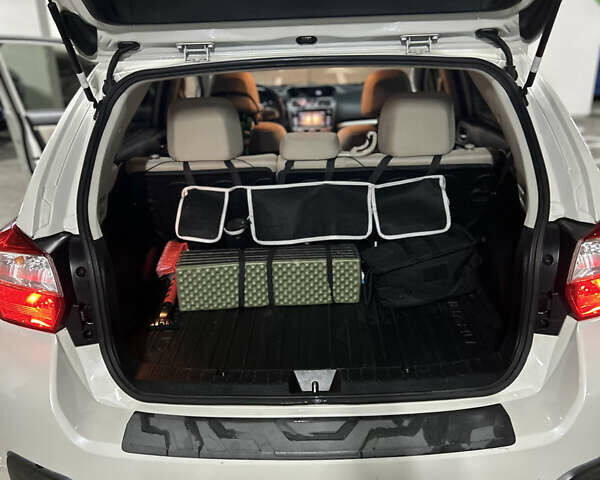 Белый Субару Crosstrek, объемом двигателя 2 л и пробегом 159 тыс. км за 13000 $, фото 18 на Automoto.ua