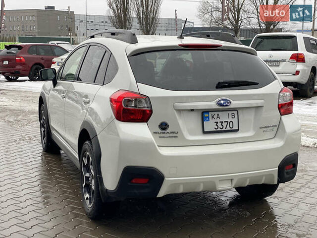 Белый Субару Crosstrek, объемом двигателя 2 л и пробегом 191 тыс. км за 11800 $, фото 6 на Automoto.ua