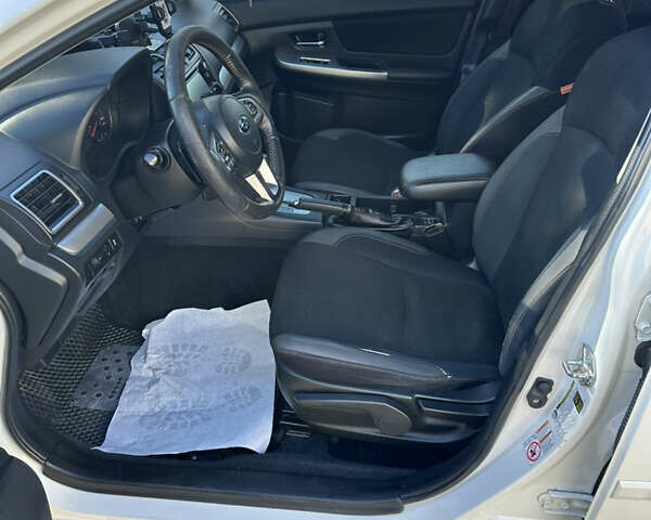 Білий Субару Crosstrek, об'ємом двигуна 2 л та пробігом 210 тис. км за 12500 $, фото 13 на Automoto.ua