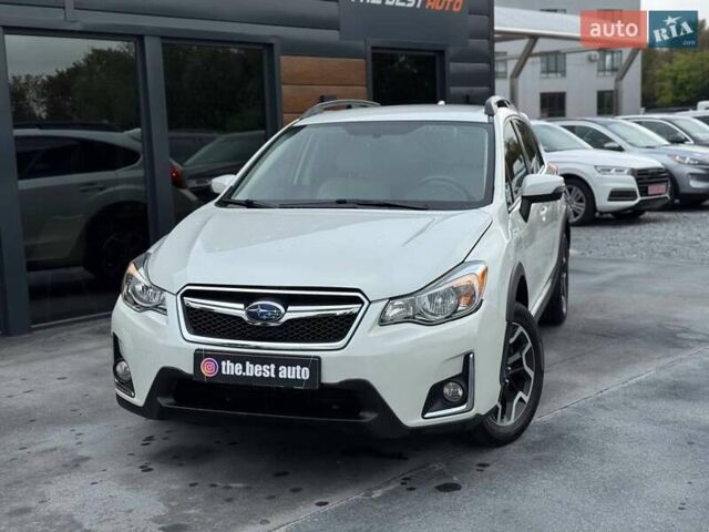 Білий Субару Crosstrek, об'ємом двигуна 2 л та пробігом 173 тис. км за 13500 $, фото 4 на Automoto.ua