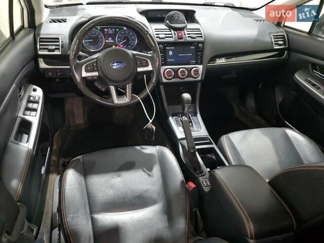 Белый Субару Crosstrek, объемом двигателя 2 л и пробегом 160 тыс. км за 2200 $, фото 6 на Automoto.ua