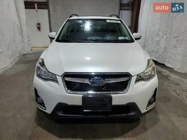 Белый Субару Crosstrek, объемом двигателя 2 л и пробегом 160 тыс. км за 2200 $, фото 4 на Automoto.ua