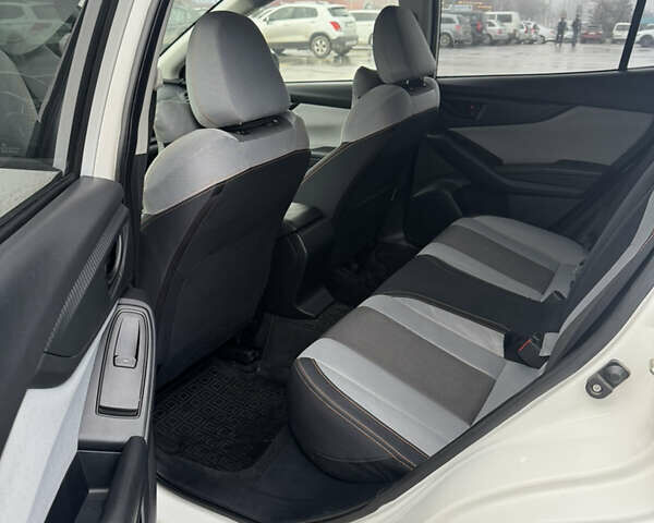Белый Субару Crosstrek, объемом двигателя 2 л и пробегом 95 тыс. км за 15500 $, фото 18 на Automoto.ua