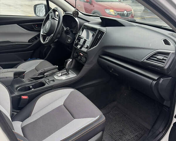 Белый Субару Crosstrek, объемом двигателя 2 л и пробегом 95 тыс. км за 15500 $, фото 23 на Automoto.ua