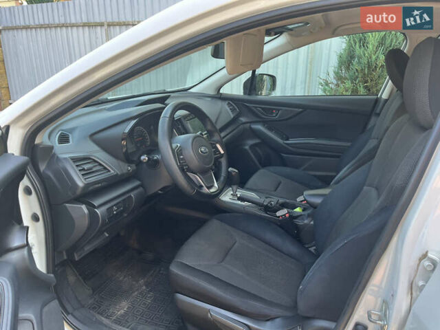 Білий Субару Crosstrek, об'ємом двигуна 2 л та пробігом 97 тис. км за 13500 $, фото 12 на Automoto.ua