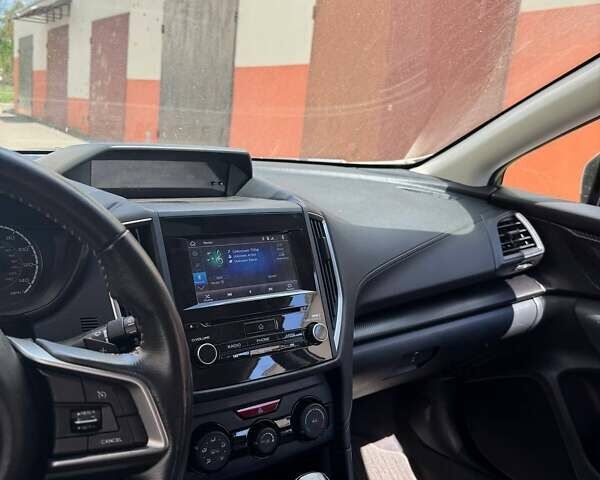 Белый Субару Crosstrek, объемом двигателя 2 л и пробегом 124 тыс. км за 15500 $, фото 7 на Automoto.ua