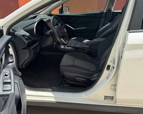 Белый Субару Crosstrek, объемом двигателя 2 л и пробегом 124 тыс. км за 15500 $, фото 8 на Automoto.ua