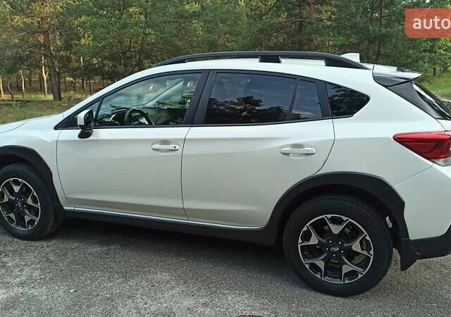 Белый Субару Crosstrek, объемом двигателя 2 л и пробегом 107 тыс. км за 16250 $, фото 5 на Automoto.ua