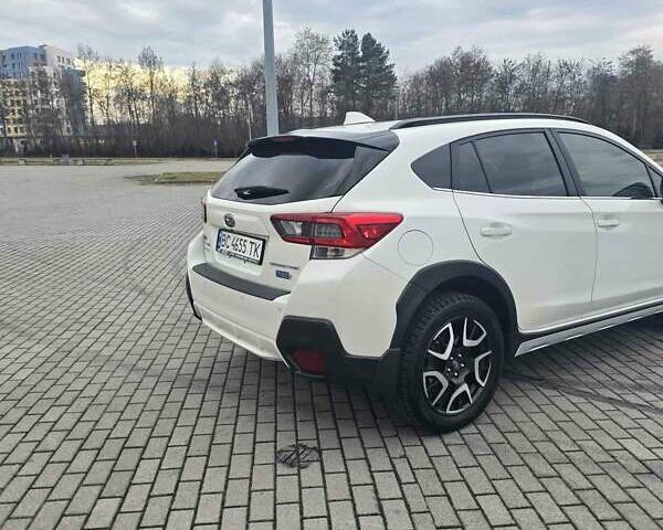 Белый Субару Crosstrek, объемом двигателя 2 л и пробегом 76 тыс. км за 23990 $, фото 4 на Automoto.ua