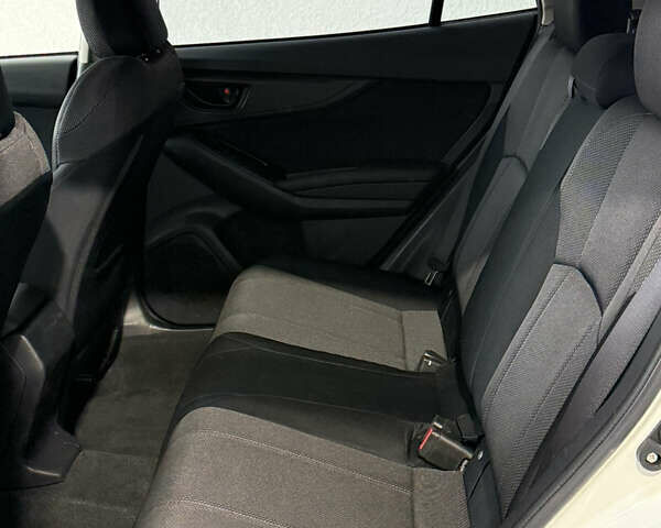 Белый Субару Crosstrek, объемом двигателя 2 л и пробегом 122 тыс. км за 15200 $, фото 24 на Automoto.ua