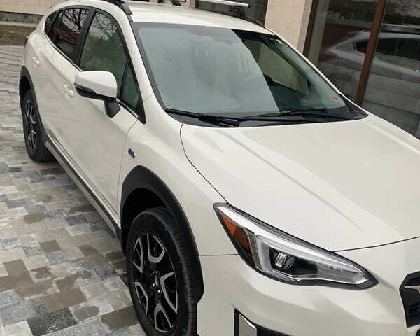Белый Субару Crosstrek, объемом двигателя 2 л и пробегом 52 тыс. км за 25700 $, фото 1 на Automoto.ua