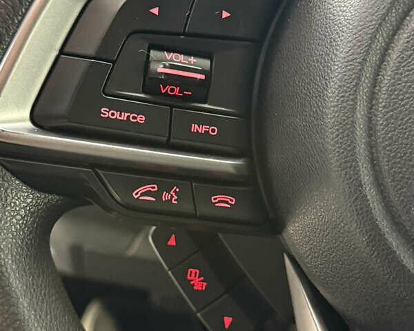 Белый Субару Crosstrek, объемом двигателя 2 л и пробегом 122 тыс. км за 15200 $, фото 19 на Automoto.ua
