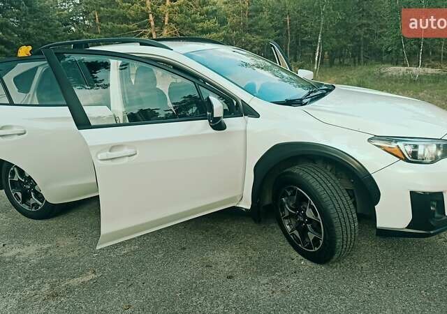 Белый Субару Crosstrek, объемом двигателя 2 л и пробегом 107 тыс. км за 16250 $, фото 7 на Automoto.ua