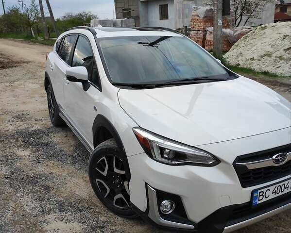 Белый Субару Crosstrek, объемом двигателя 2 л и пробегом 66 тыс. км за 25800 $, фото 4 на Automoto.ua