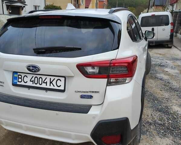 Белый Субару Crosstrek, объемом двигателя 2 л и пробегом 66 тыс. км за 25800 $, фото 5 на Automoto.ua