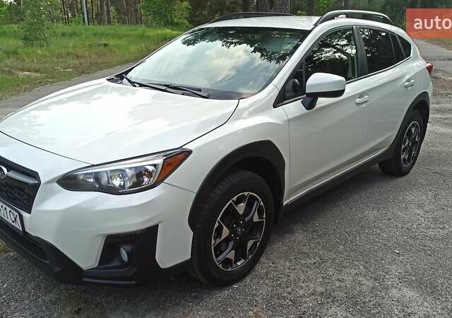 Белый Субару Crosstrek, объемом двигателя 2 л и пробегом 107 тыс. км за 16250 $, фото 10 на Automoto.ua