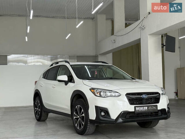 Белый Субару Crosstrek, объемом двигателя 2 л и пробегом 122 тыс. км за 15200 $, фото 2 на Automoto.ua