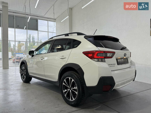 Белый Субару Crosstrek, объемом двигателя 2 л и пробегом 122 тыс. км за 15200 $, фото 5 на Automoto.ua