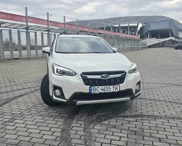 Белый Субару Crosstrek, объемом двигателя 2 л и пробегом 76 тыс. км за 23990 $, фото 2 на Automoto.ua