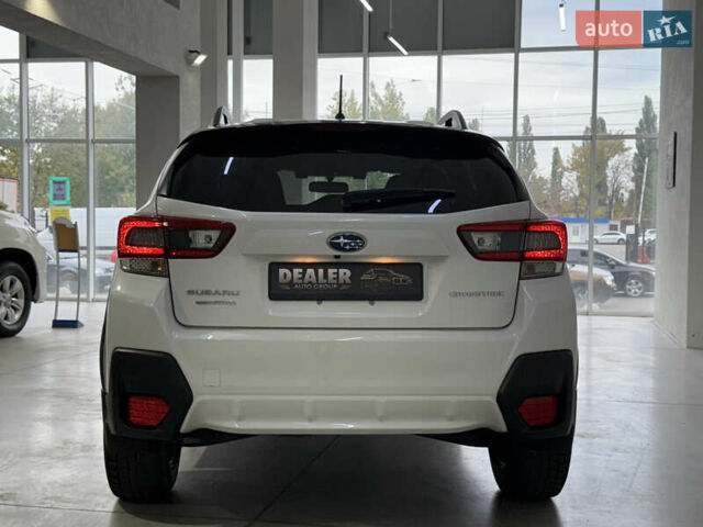 Белый Субару Crosstrek, объемом двигателя 2 л и пробегом 122 тыс. км за 15200 $, фото 3 на Automoto.ua
