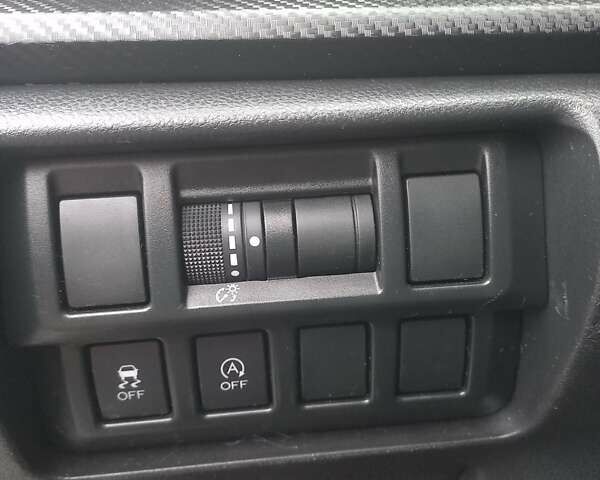 Белый Субару Crosstrek, объемом двигателя 2 л и пробегом 125 тыс. км за 17600 $, фото 21 на Automoto.ua