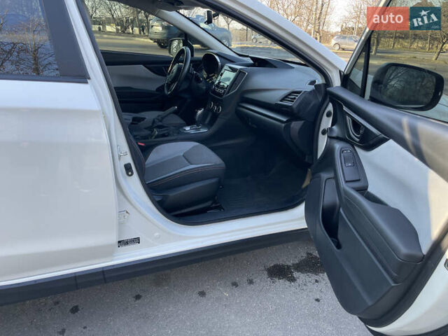 Белый Субару Crosstrek, объемом двигателя 2 л и пробегом 20 тыс. км за 17299 $, фото 16 на Automoto.ua