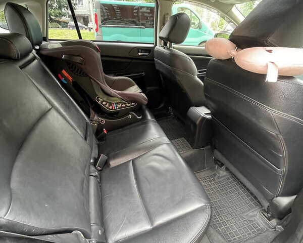 Бежевий Субару Crosstrek, об'ємом двигуна 2 л та пробігом 170 тис. км за 9900 $, фото 5 на Automoto.ua