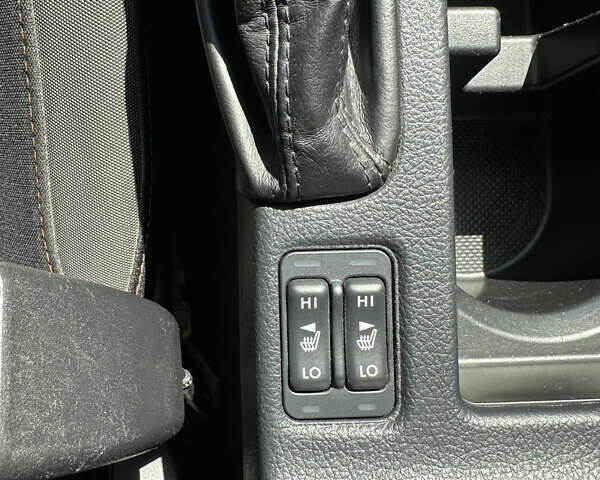 Чорний Субару Crosstrek, об'ємом двигуна 2 л та пробігом 288 тис. км за 9800 $, фото 12 на Automoto.ua
