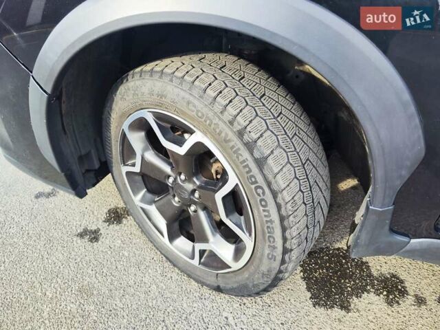 Черный Субару Crosstrek, объемом двигателя 2 л и пробегом 201 тыс. км за 13600 $, фото 4 на Automoto.ua