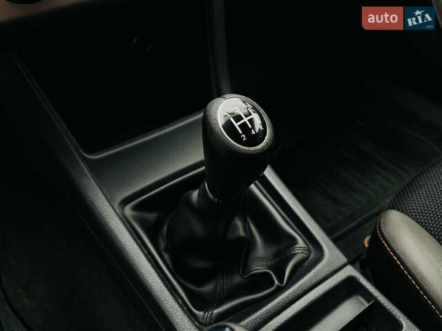 Черный Субару Crosstrek, объемом двигателя 2 л и пробегом 180 тыс. км за 7500 $, фото 24 на Automoto.ua