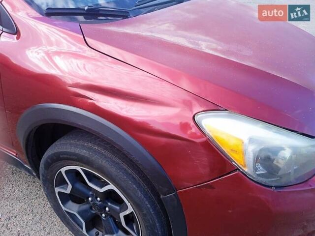 Красный Субару Crosstrek, объемом двигателя 2 л и пробегом 256 тыс. км за 8000 $, фото 6 на Automoto.ua