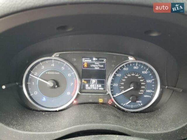 Красный Субару Crosstrek, объемом двигателя 2 л и пробегом 160 тыс. км за 2400 $, фото 8 на Automoto.ua
