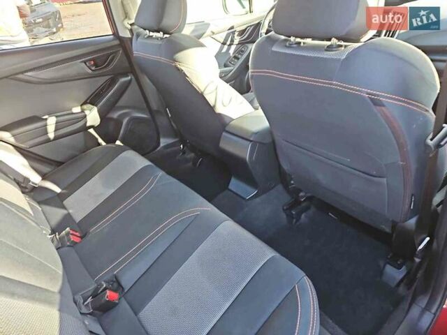 Красный Субару Crosstrek, объемом двигателя 2 л и пробегом 120 тыс. км за 11000 $, фото 5 на Automoto.ua