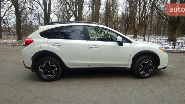 Серый Субару Crosstrek, объемом двигателя 2 л и пробегом 130 тыс. км за 11200 $, фото 4 на Automoto.ua