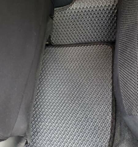 Серый Субару Crosstrek, объемом двигателя 2 л и пробегом 150 тыс. км за 11000 $, фото 15 на Automoto.ua