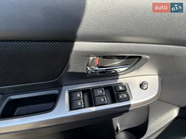 Серый Субару Crosstrek, объемом двигателя 2 л и пробегом 128 тыс. км за 13200 $, фото 15 на Automoto.ua