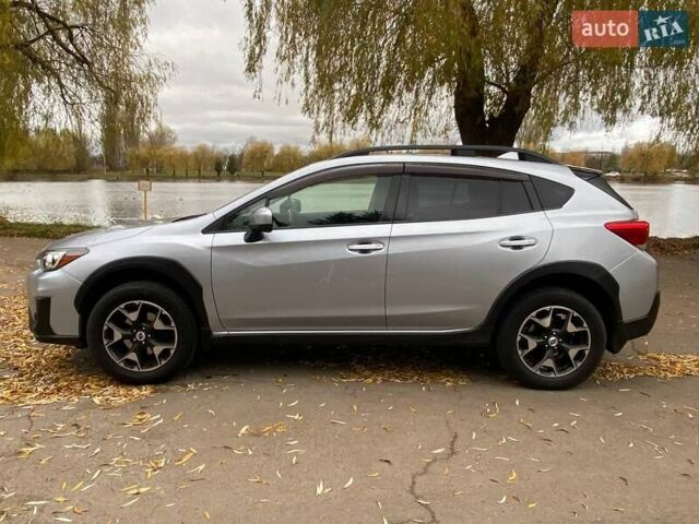 Серый Субару Crosstrek, объемом двигателя 2 л и пробегом 204 тыс. км за 14000 $, фото 2 на Automoto.ua