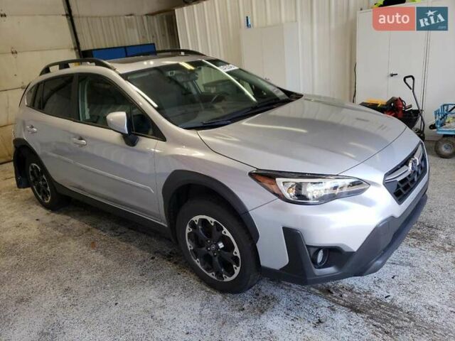 Серый Субару Crosstrek, объемом двигателя 2 л и пробегом 62 тыс. км за 3000 $, фото 3 на Automoto.ua