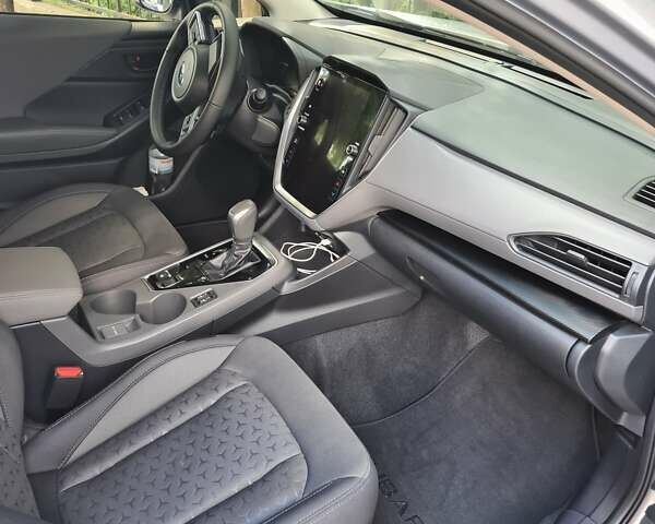 Серый Субару Crosstrek, объемом двигателя 2 л и пробегом 12 тыс. км за 28700 $, фото 2 на Automoto.ua
