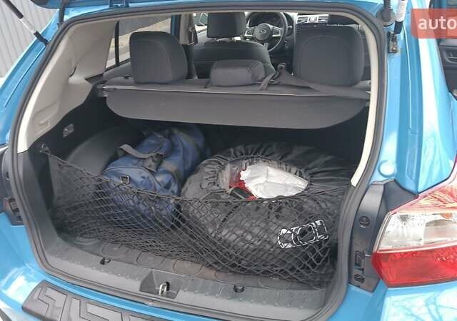 Синий Субару Crosstrek, объемом двигателя 2 л и пробегом 142 тыс. км за 13000 $, фото 6 на Automoto.ua