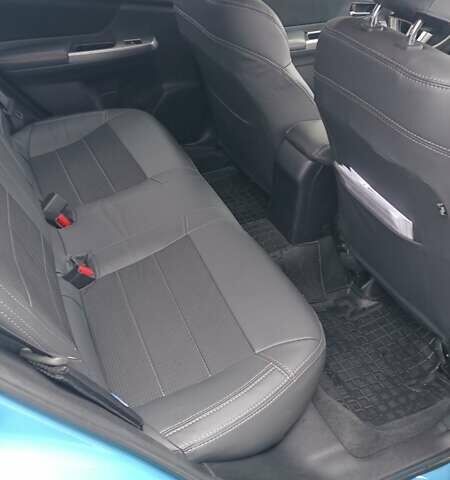 Синий Субару Crosstrek, объемом двигателя 2 л и пробегом 142 тыс. км за 13000 $, фото 4 на Automoto.ua