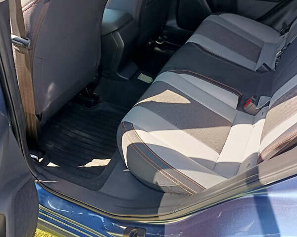 Субару Crosstrek 2018 у Чернігові на Automoto.ua Синій Субару Crosstrek, об'ємом двигуна 2 л та пробігом 160 тис. км за 14500 $, фото 13 на Automoto.ua