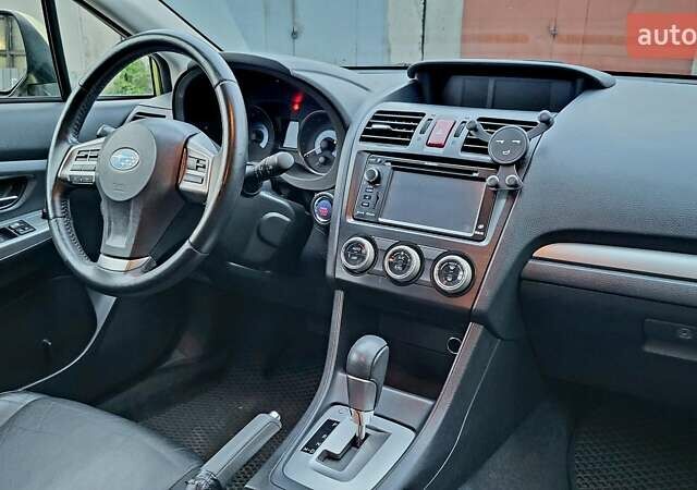 Зелений Субару Crosstrek, об'ємом двигуна 2 л та пробігом 159 тис. км за 10900 $, фото 22 на Automoto.ua