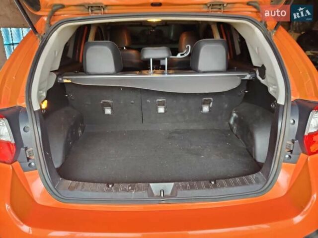 Оранжевый Субару Crosstrek, объемом двигателя 2 л и пробегом 142 тыс. км за 9800 $, фото 13 на Automoto.ua