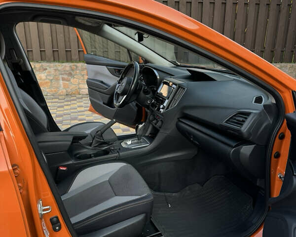 Помаранчевий Субару Crosstrek, об'ємом двигуна 2 л та пробігом 128 тис. км за 16000 $, фото 6 на Automoto.ua