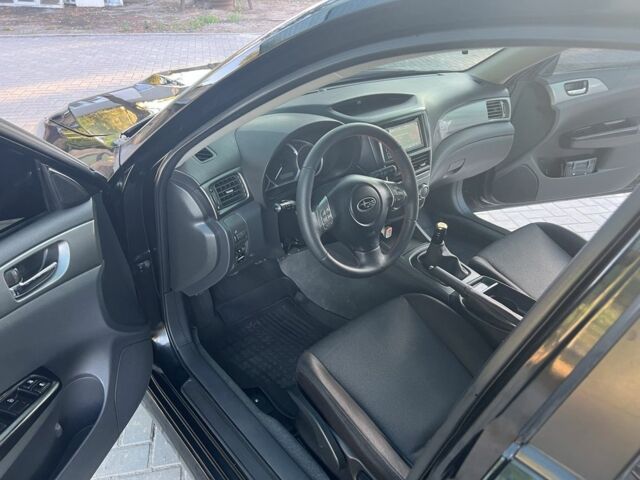 Черный Субару Impreza WRX, объемом двигателя 2.5 л и пробегом 182 тыс. км за 9200 $, фото 15 на Automoto.ua