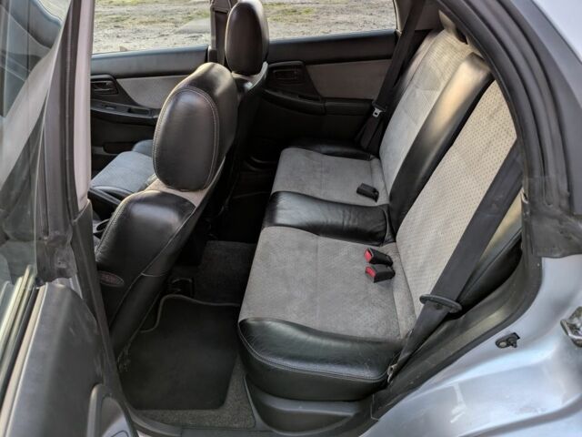 Серый Субару Impreza WRX, объемом двигателя 2 л и пробегом 222 тыс. км за 12000 $, фото 14 на Automoto.ua
