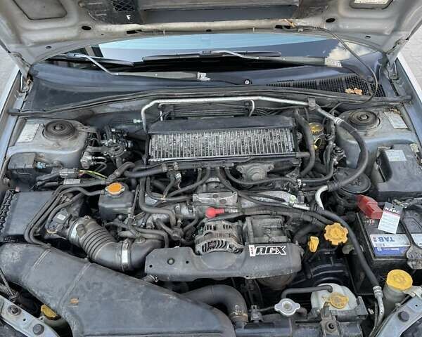 Серый Субару Impreza WRX, объемом двигателя 2.5 л и пробегом 240 тыс. км за 5600 $, фото 9 на Automoto.ua