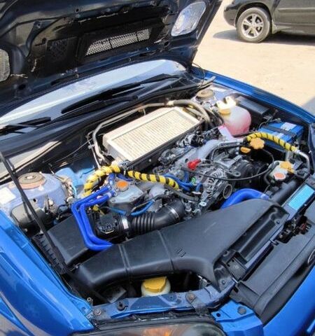 Синий Субару Impreza WRX, объемом двигателя 2 л и пробегом 235 тыс. км за 7500 $, фото 2 на Automoto.ua